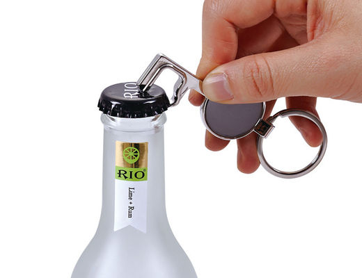 キーの形は金属の栓抜きのKeychainの銀製型を個人化した