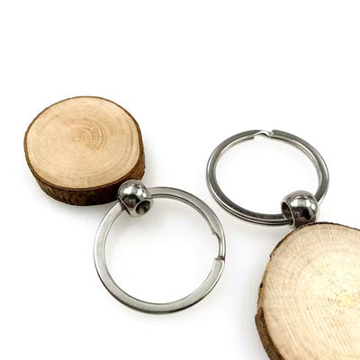 友好的で、無作法な自然なEcoを刻む手作りされた簡単な円形木Keychain