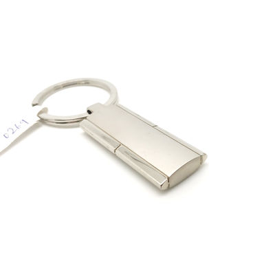 耐久性のある金属キーホルダーで 鍵を安全で整理してください