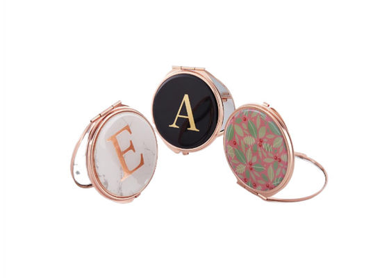 ABSはローズの金の化粧品のポケット ミラーのPantoneの小さい折るミラーに金属をかぶせる
