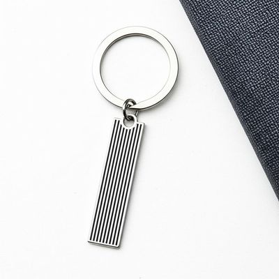 お買い得 Customizable Designer Keychain with Zinc Alloy Material OEM/ODM オンライン