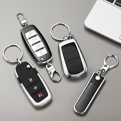 お買い得 キーホルダー カスタムカーキーチェーン、カスタマイズされたロゴで認知度を高め、実用的なアクセサリーを提供 オンライン